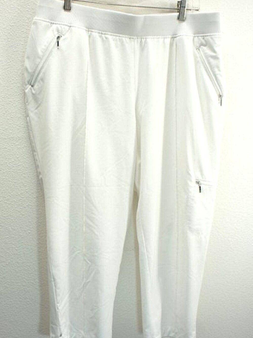 Chico's Zenergy Gwen White Crop Pants Size 2 View 2